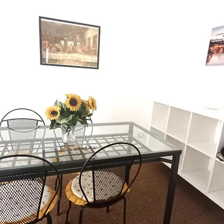 Lovely 5 Min Walk To Saint Peter Basilica Appartement Rome