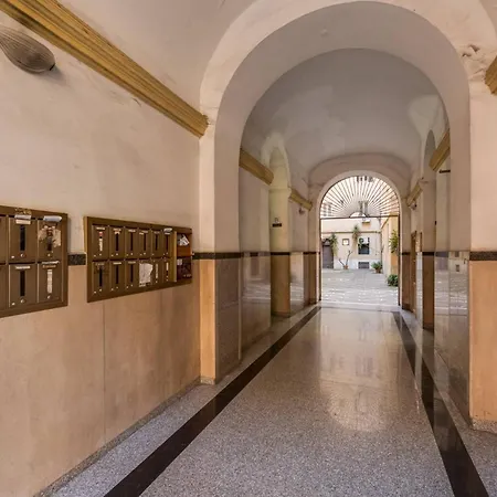 Saint Peter's Basilica Square 5 Min Walk Quiet 2bdr Rome